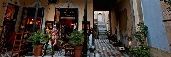 An old "casa chorizo" in San Telmo, Buenos Aires