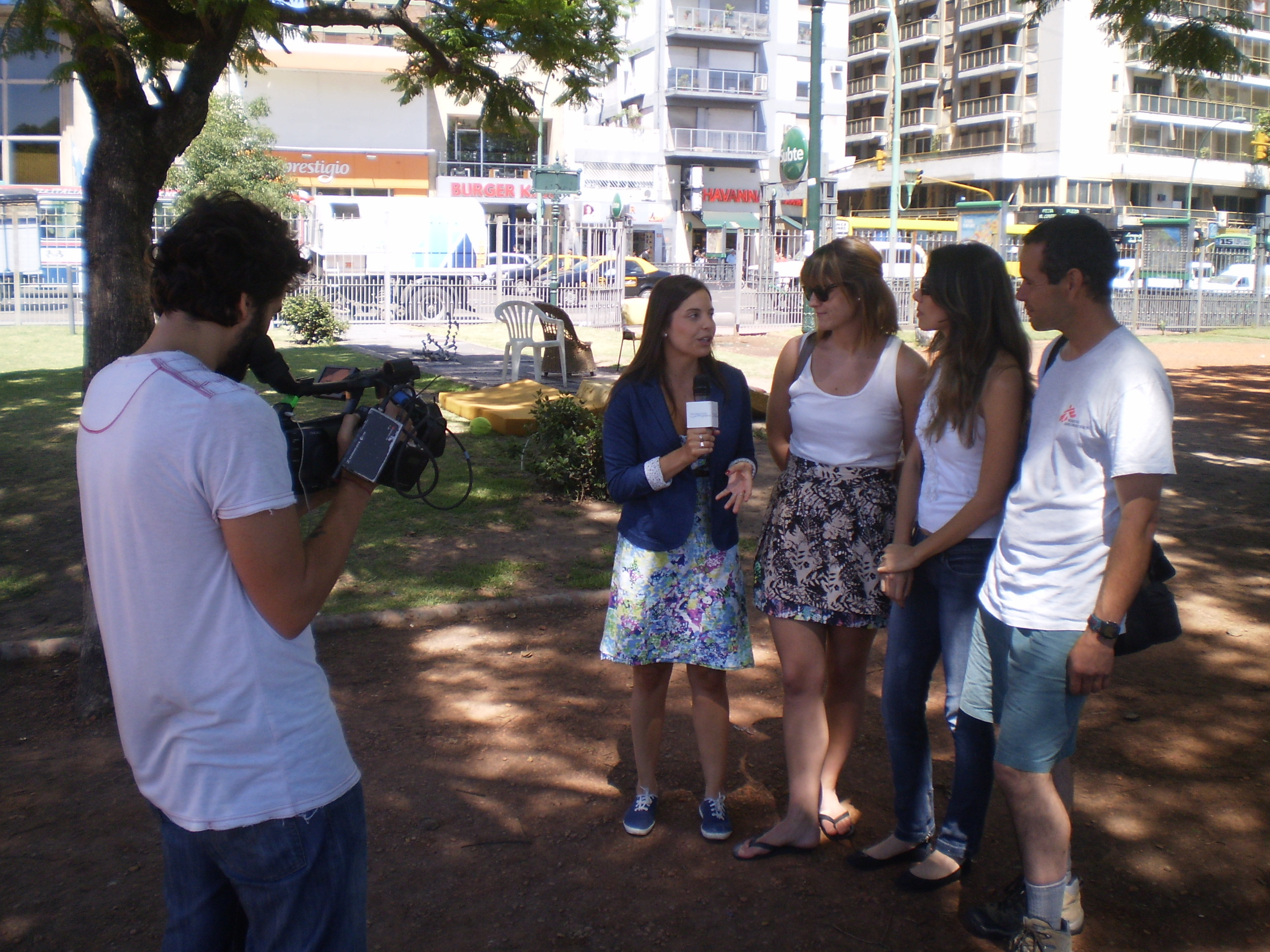 Interviewing the tourists, Plaza Italia