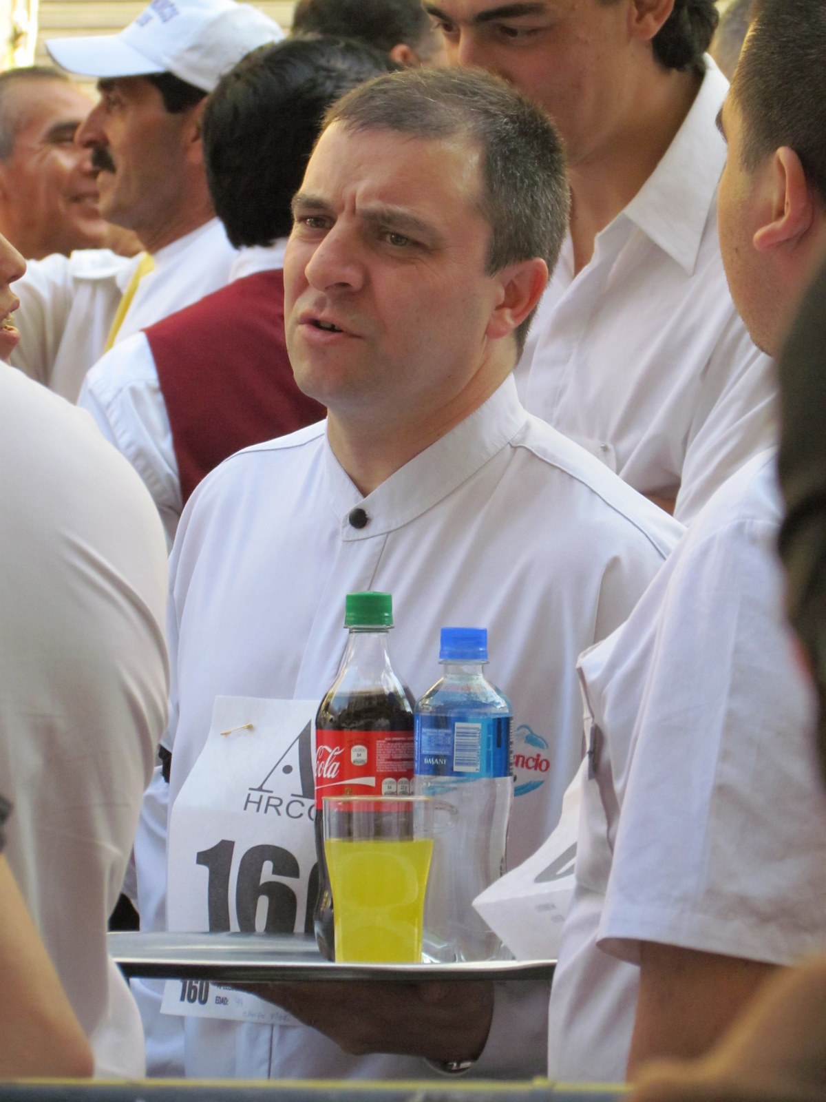2 bottles & a glass, Waiter's Race, Buenos Aires